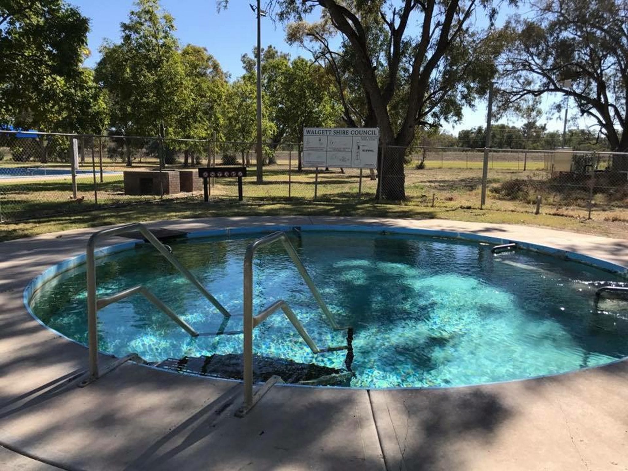 Walgett bore bath